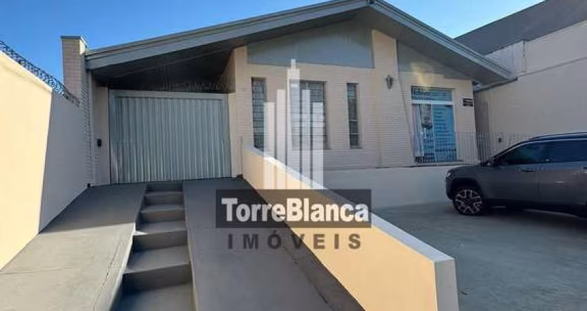Casa Comercial ou Residencial para Locação, 6 salas, 4 vagas de garagem, 300m², Localização Privile