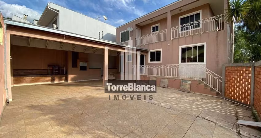 Sobrado Comercial ou Residencial para Locação, 05 dormitórios, 6 vagas, 186 m², Uvaranas - Ponta Gr