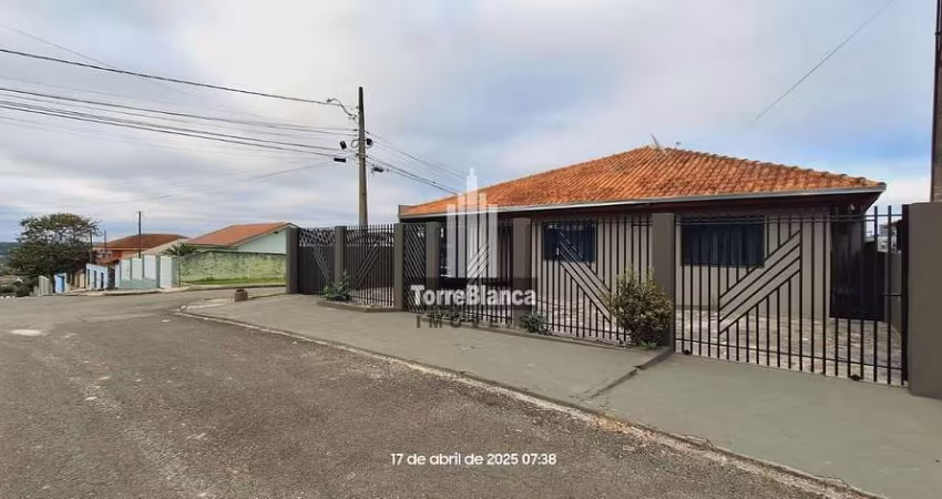 Casa à venda de esquina próximo ao centro, Ponta Grossa, PR