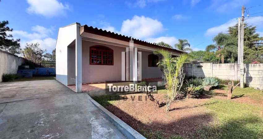 Casa para locação, 2 quartos, 4 vagas, Quintal amplo, 700 m² total, Próximo ao Bosque das Araras, C
