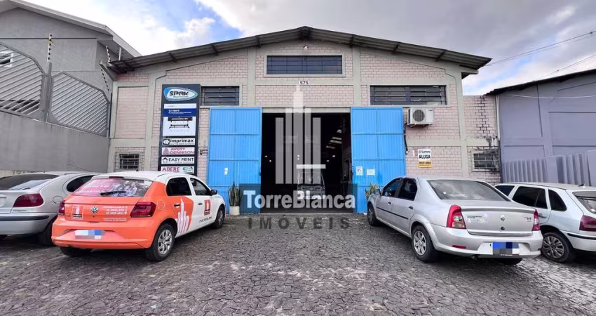 Galpão/Barracão para locação, 2 banheiros e 5 vagas, 375m², Oficinas - Ponta Grossa/PR