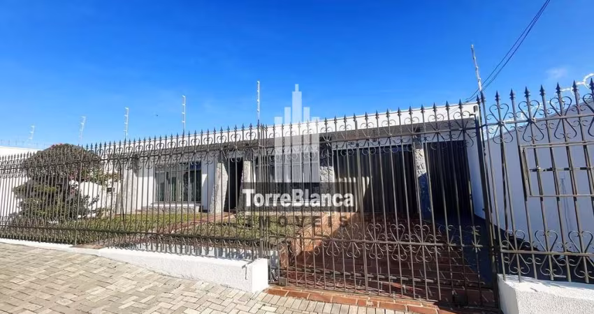 Casa para locação, 4 quartos sendo 1 suíte, 2 vagas de garagem, 250 m², Nova Rússia - Ponta Grossa/