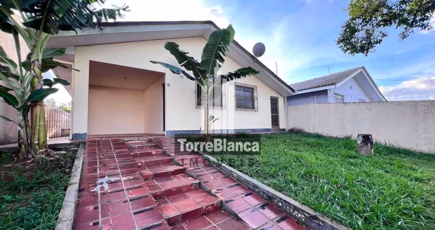 Casa à venda: 3 quartos, edícula com churrasqueira, 2 vagas de garagem, quintal amplo, 324 m² – Uva