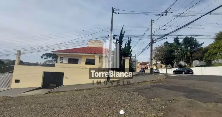 Locação - casa residencial/comercial, 2 quartos, churrasqueira, 5 vagas de garagem, próximo à havan