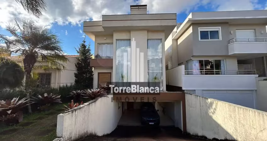 Sobrado à venda, 4 suítes, 6 banheiros, 4 vagas de garagem, área gourmet com churrasqueira, condomí