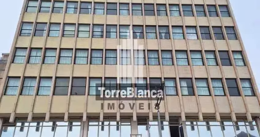 Apartamento central à venda com 3 quartos, 1 vaga, portaria 24h e elevador