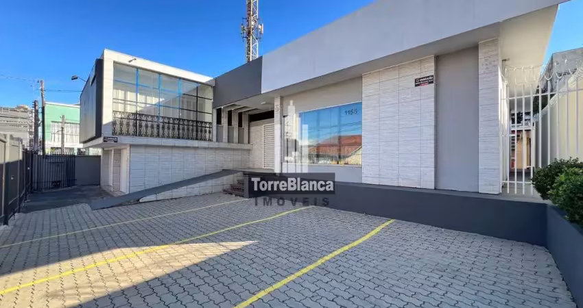 Casa comercial para locação, 7 salas, cozinha 3 banheiros no  centro.