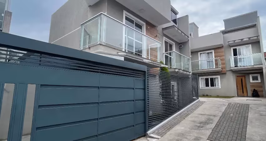 Casa em condomínio fechado com 3 quartos à venda na Rua Evaristo da Veiga, 2701, Boqueirão, Curitiba