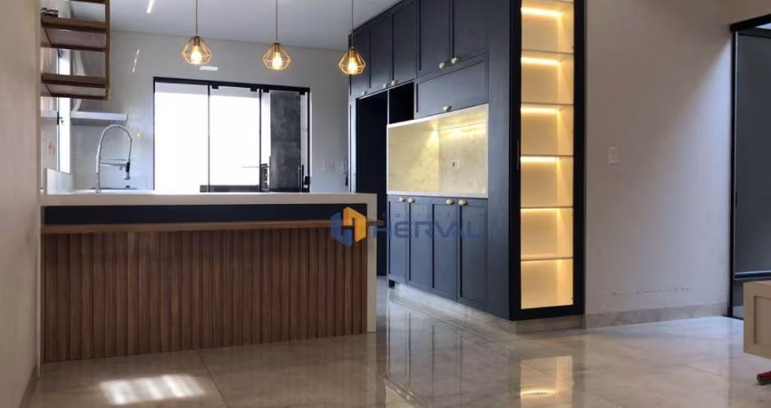 Casa com 3 dormitórios à venda, 125 m² por R$ 680.000,00 - Jardim Munique - Maringá/PR