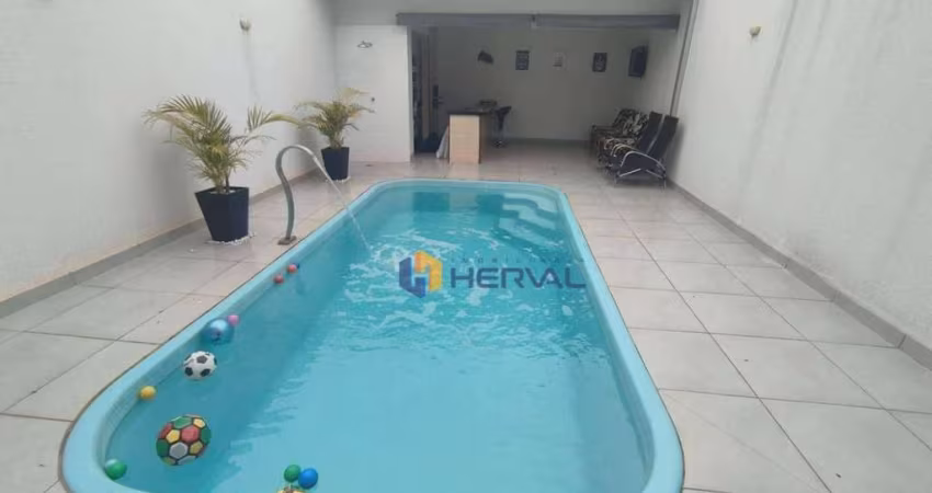 (Aceita troca) Sobrado com 3 quartos à venda, 158 m² por R$ 790.000 - Conjunto Habitacional Karina - Maringá/PR