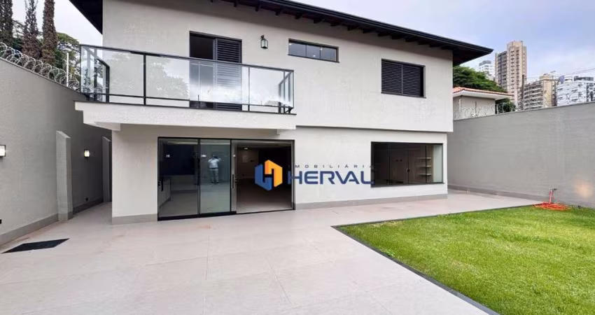 Casa alto padrão com 4 dormitórios à venda, 383 m² por R$ 2.900.000 - Zona 2 - Maringá/PR