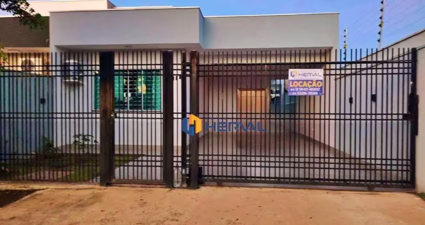 Aluguel – Casa com 3 Quartos (1 Suíte), Churrasqueira e Quintal – R$ 2.300,00
