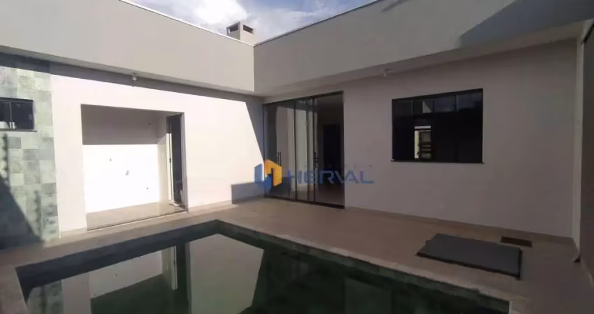 (Aceita troca) Casa com 3 quartos e 138 m² à venda por R$ 775.000,00 no Jardim Espanha em Maringá/PR