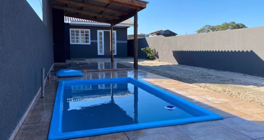 Casa Com Piscina no Balneário São José 2