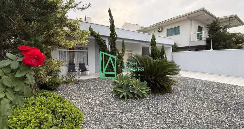 Casa à venda, 4 Quartos, 100m da praia CENTRO, NAVEGANTES - SC