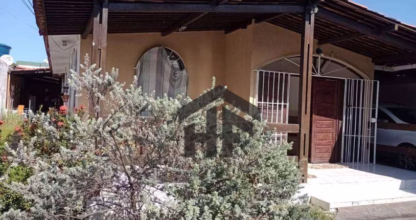 Casa à venda, com 3 quartos sendo 2 suites, com edícula, localizada no Janga, Paulista - PE.