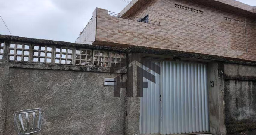 Casa de 252m² à venda, com 5 quartos e 1º andar, localizada, no Ibura, Recife - Pernambuco.