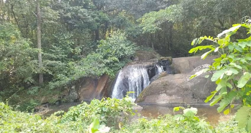 Chácara de 49.736m² à venda, com duas casas e uma casa de caseiro, localizada em Aldeia, Camaragibe - Pernambuco.