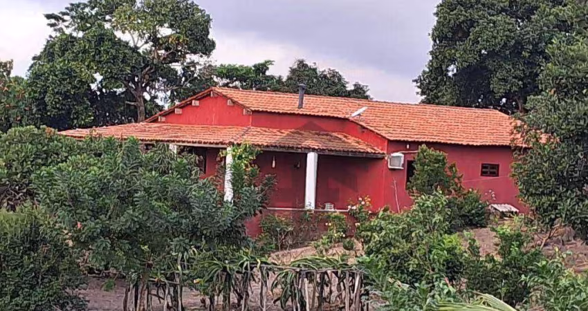 Chácara de 1 hectares e 200m, com casa principal, localizada em Sairé - Pernambuco.