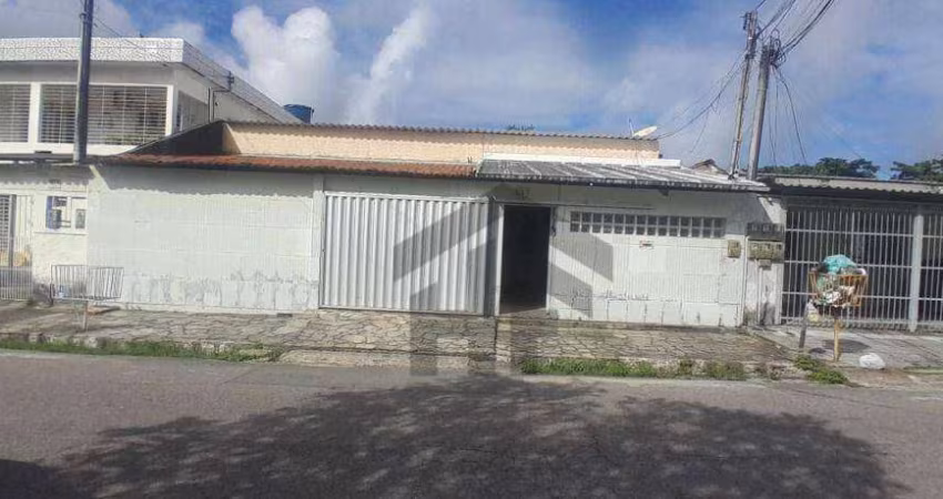 Casa Residencial ou Comercial de 200m²,  localizada no Jardim São Paulo, Recife - Pernambuco.