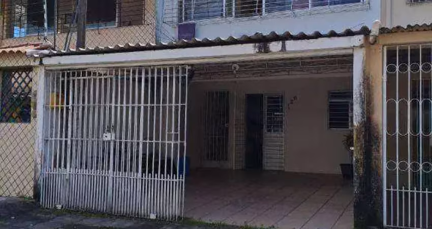 Casa de  140m² à venda , com 3 quartos ( 1 suíte) localizada em Jardim São Paulo, Recife - Pernambuco.