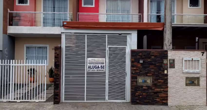 Casa com 3 quartos para alugar na Rua México, 58, Floresta, Joinville
