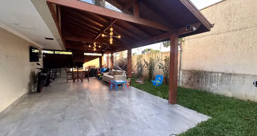 Casa não geminada em condominio fechado