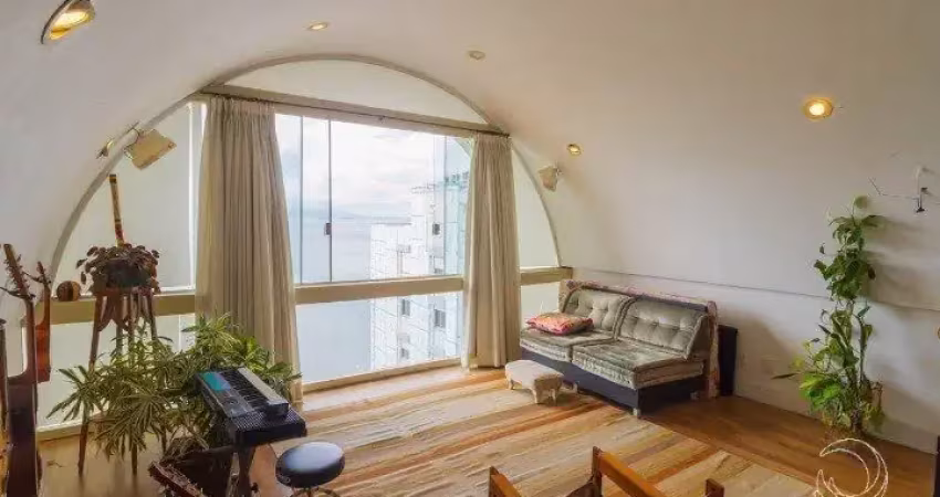 Cobertura de 158,66m² com 3 suítes no Centro