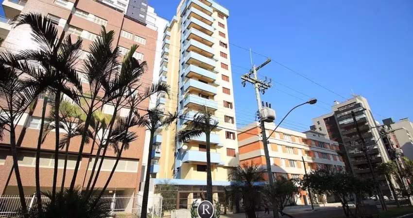 Apartamento com 3 quartos para alugar na Av. Silva Jardim, Praia Grande, Torres