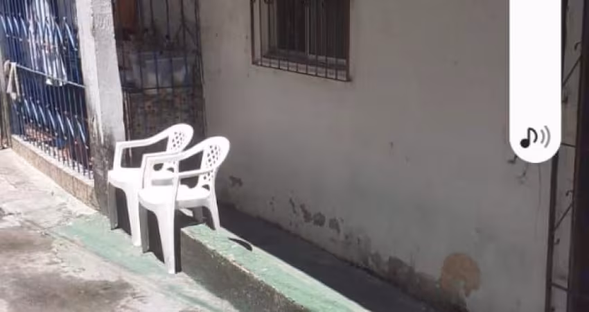 Cód. 93 Itapuã 1/4 Térreo e Nascente