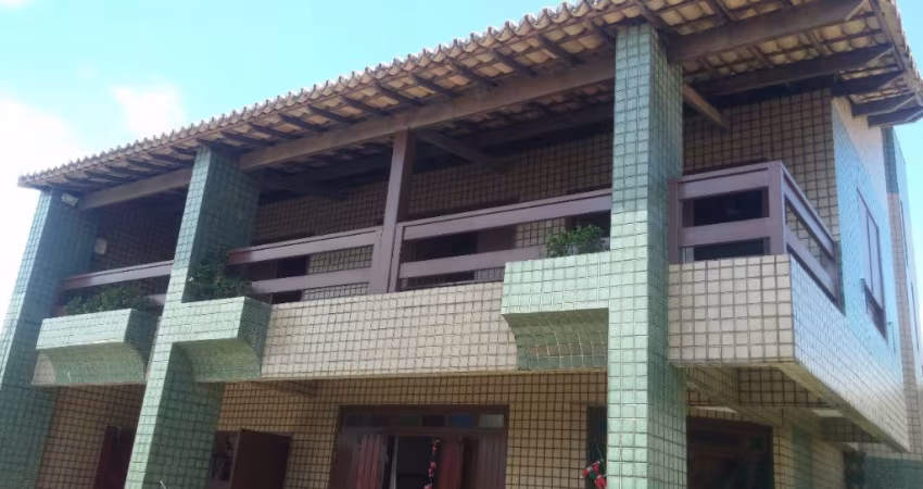 Cód. 541 Itapuã Mansão com 5/4 sendo 3 suítes e 6 Vagas