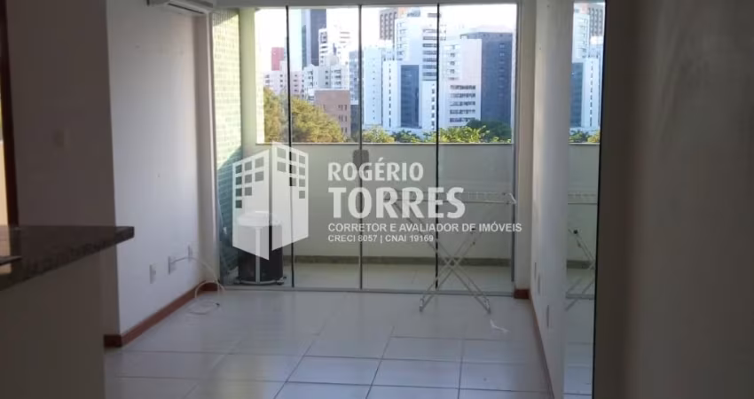 Apartamento a venda de 2/4, varanda e 1 garagem no STIEP