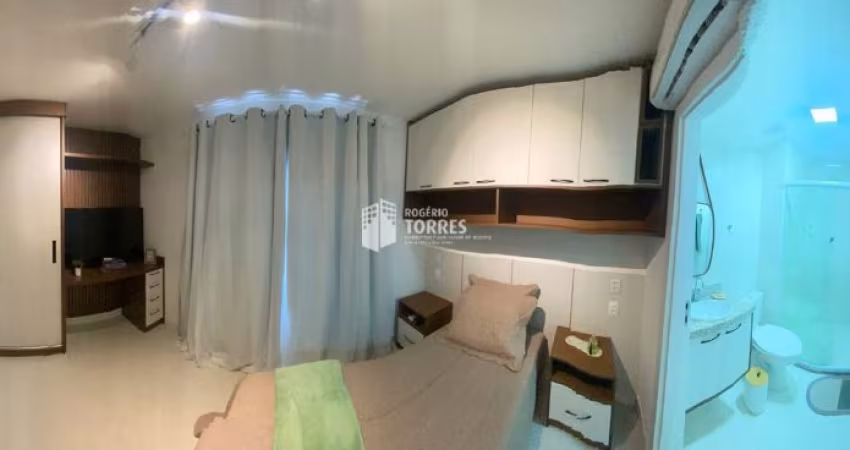 Studio a venda de 20,40m² com moveis planejados e ar condicionado no CAMINHOS DAS ARVORES