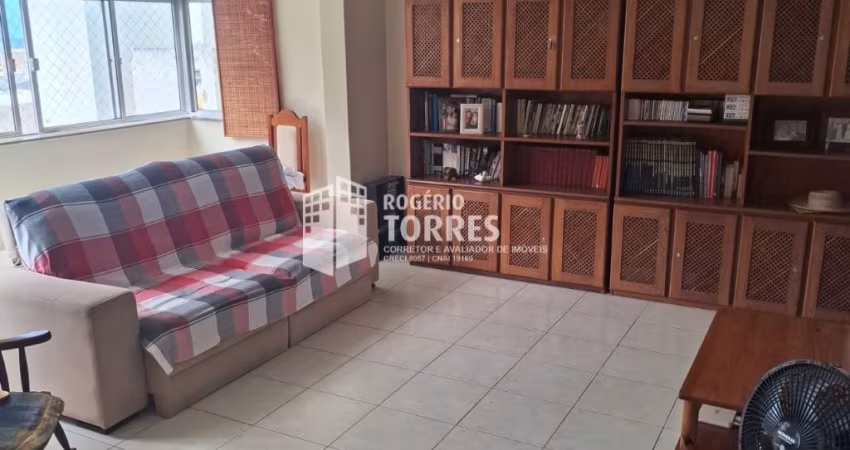 Apartamento a venda de 4/4, 2 suítes + dependência com 189m² e 2 garagens na PITUBA