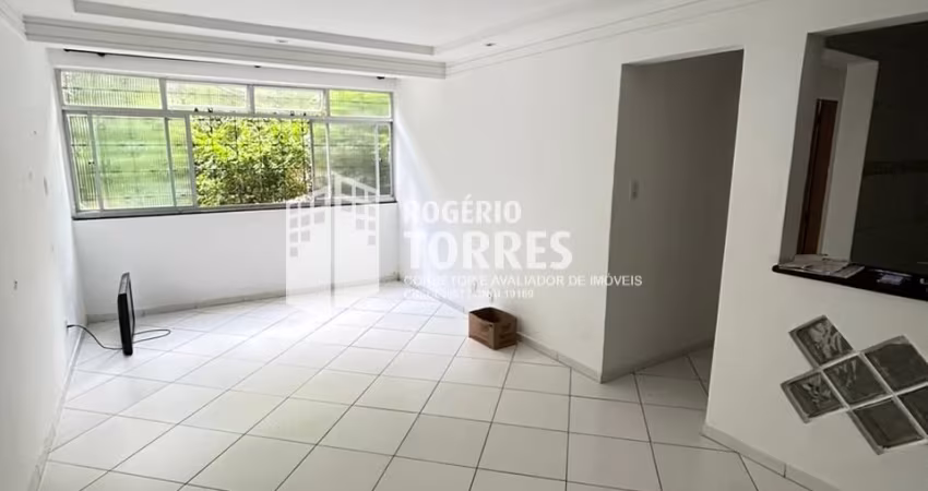Apartamento a venda de 2/4, 1 suíte, NASCENTE e TÉRREO no Cond. Securitários em Patamares
