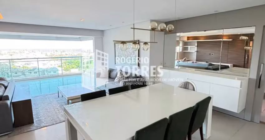 Apartamento a venda de 3 suítes + dependência completa e 2 garagens em Piatã