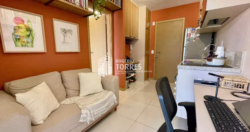 Apartamento a venda 1/4 MOBILIADO, varanda e 1 vaga na Federação