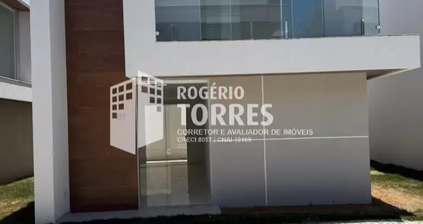 Casa duplex a venda de 4/4, 3 suítes, garden 26m² e 2 garagens em abrantes