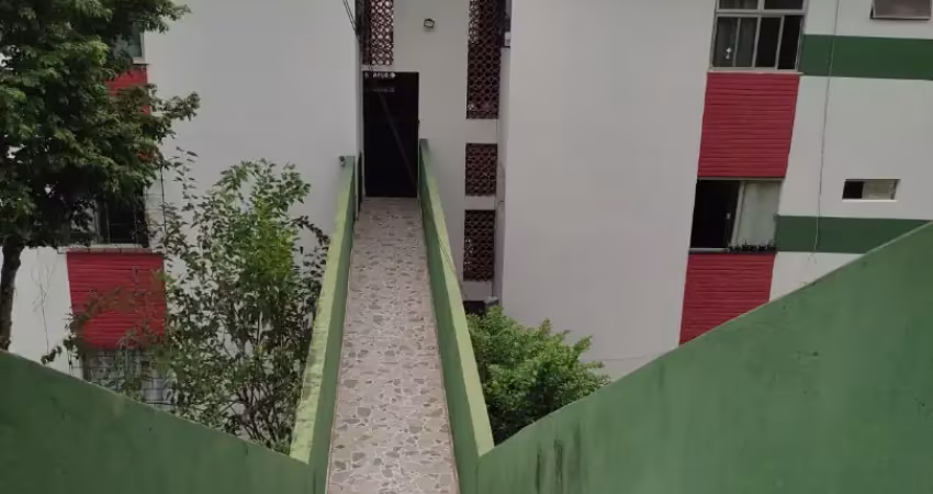 Cód. 597 cabula 2/4 no térreo vazio próximo ao quartel do 19bc