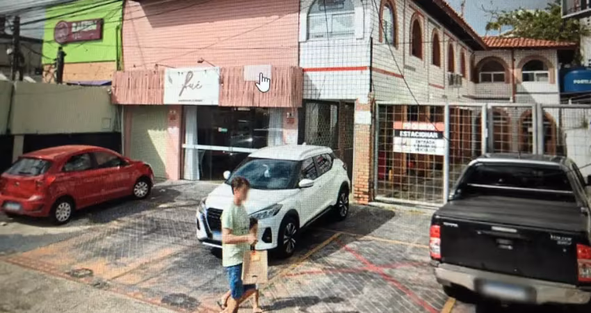 Sala comercial localizado na rua principal de vilas do atlântico