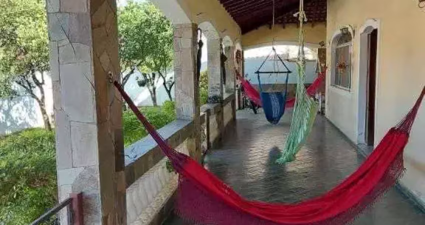Casa com 3 dormitórios à venda, 560 m² por r$ 930.000 - santana - pindamonhangaba/sp