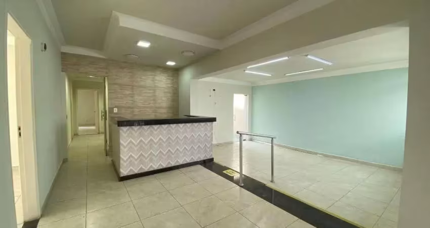 Casa comercial com 6 salas à venda no São Benedito, Pindamonhangaba 