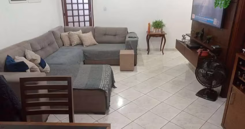 Casa com 2 quartos, jardim santa luzia - pindamonhangaba