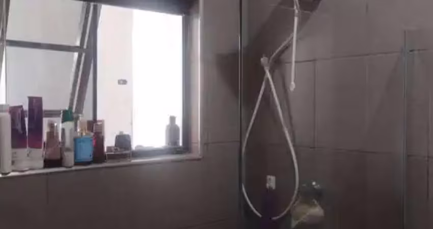 Casa com 2 quartos, loteamento residencial carangola - pindamonhangaba