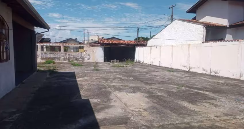 Casa com 3 quartos, parque das nações - pindamonhangaba