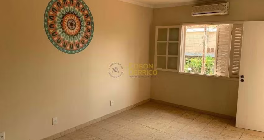 Sobrado com 3 dormitórios à venda, 201 m² por R$ 540.000,00 - São Benedito - Pindamonhangaba/SP