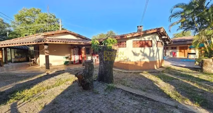Chácara com 3 dormitórios, 2500 m² - venda por R$ 900.000,00 - Bom Sucesso - Pindamonhangaba/SP