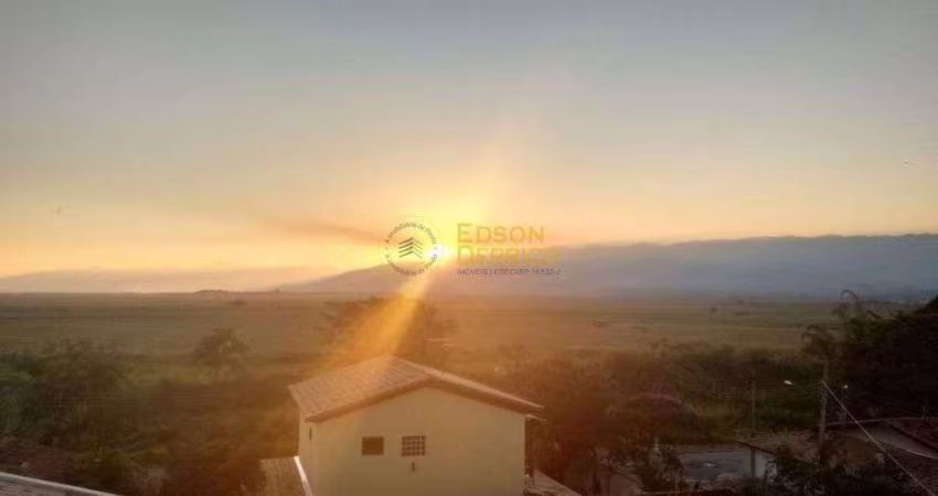 Apartamento com 2 dormitórios à venda, 54 m² por R$ 155.000 - Vila São João - Pindamonhangaba/SP