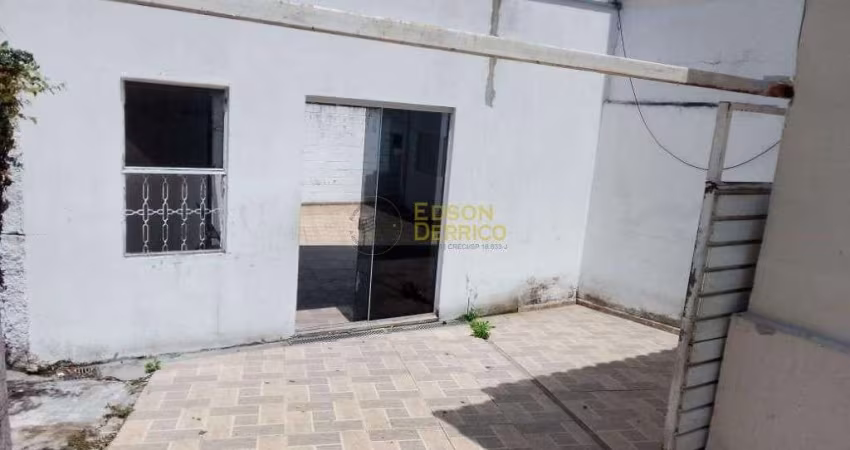 Casa com 2 dormitórios para alugar, 150 m² por R$ 1.353,64/mês - Vila Sao Benedito - Pindamonhangaba/SP