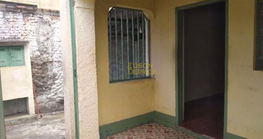 Casa com 2 dormitórios à venda, 199 m² por R$ 300.000,00 - Campo Alegre - Pindamonhangaba/SP